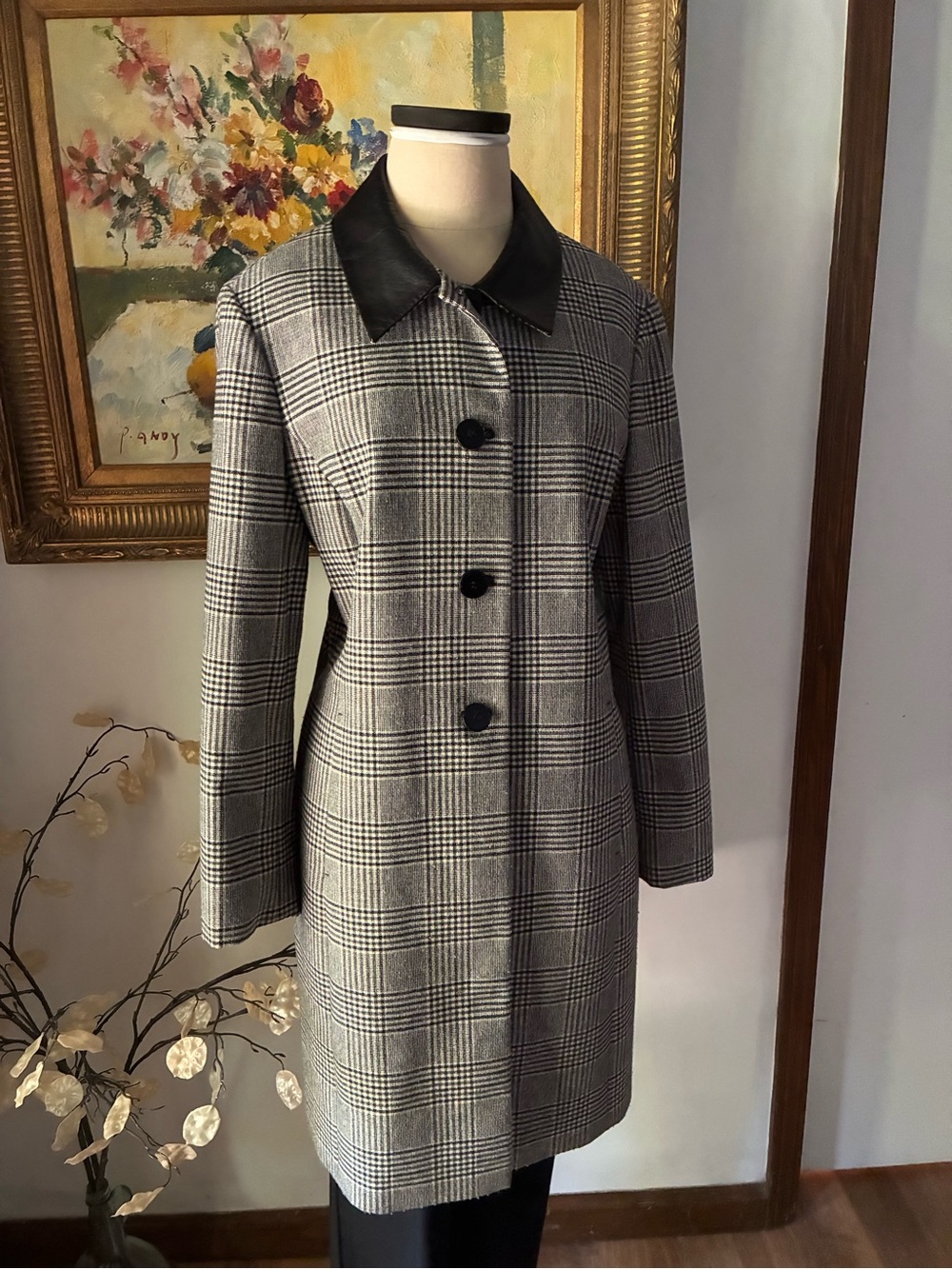 Vintage Plaid Classic Long Overcoat Size Large Parisian Chic